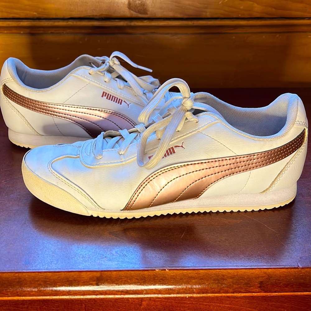 Puma Roma Rose Gold Sneakers